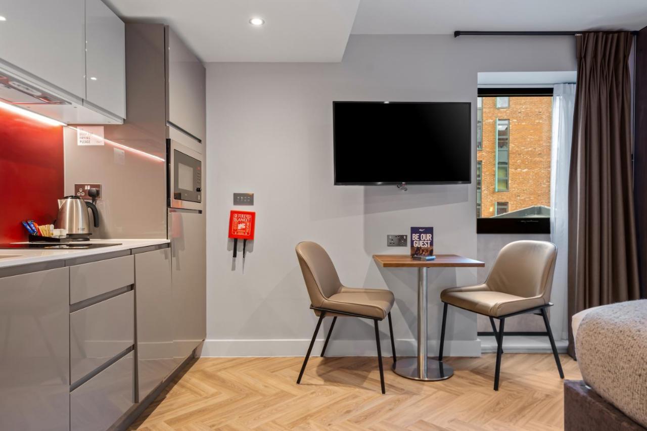 Roomzzz 4* Newcastle-upon-Tyne