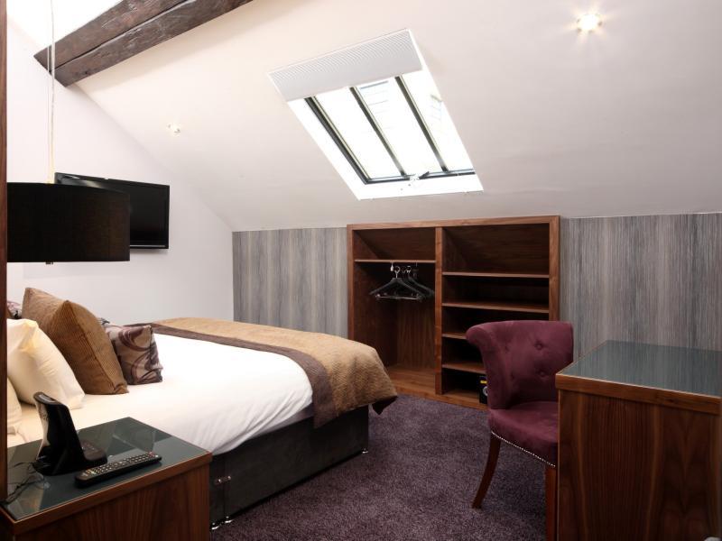 Roomzzz Appart hôtel 4*