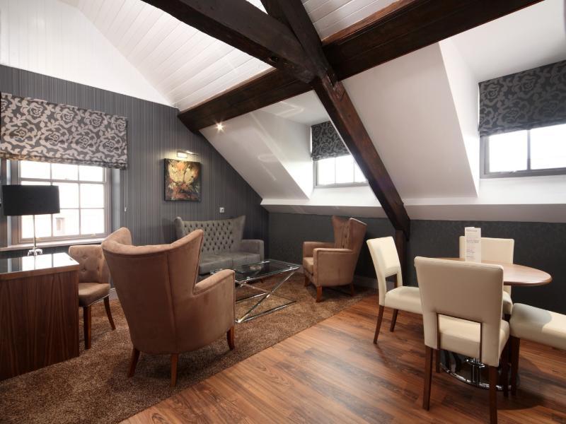 Roomzzz Appart hôtel 4*