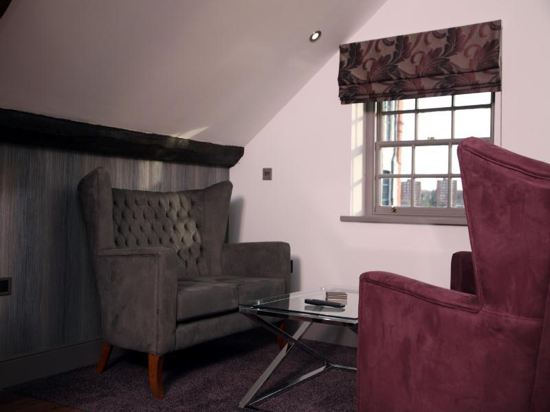 Aparthotel Roomzzz 4*
